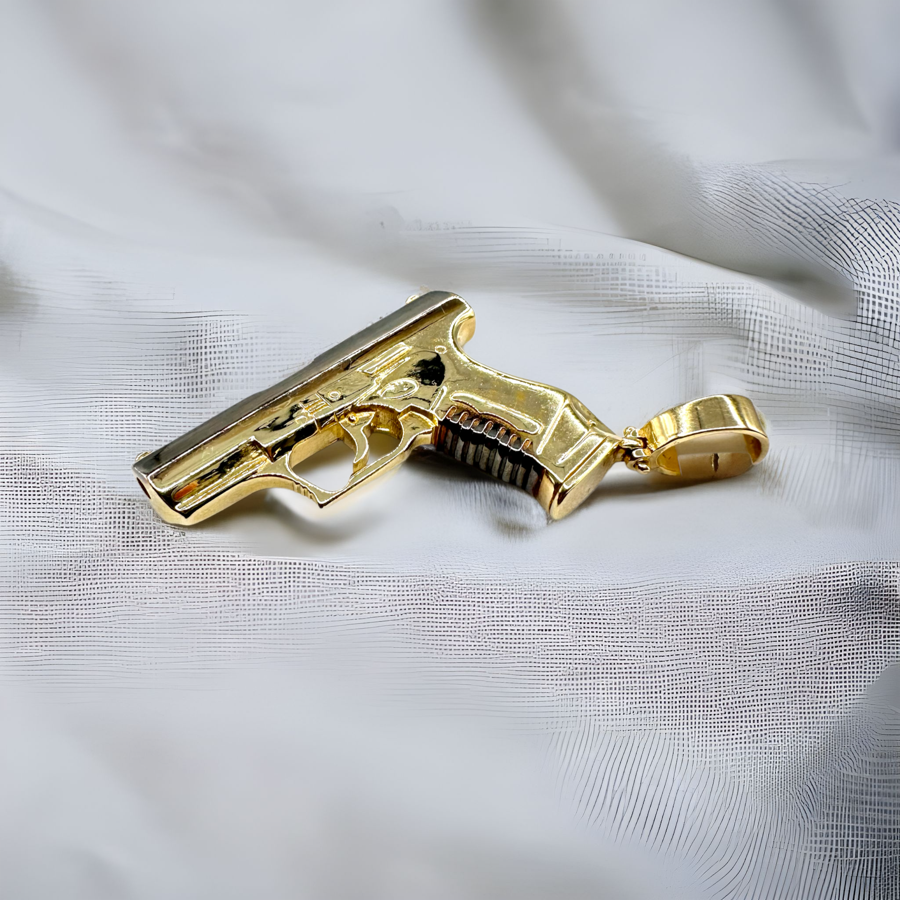 Gun Charm#335